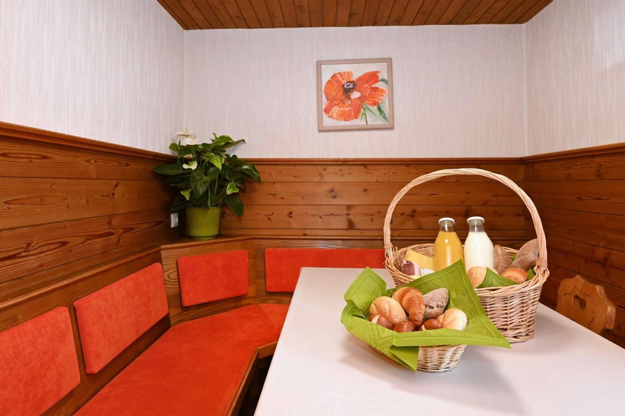 Gaestehaus Rundblick シュルンス エクステリア 写真