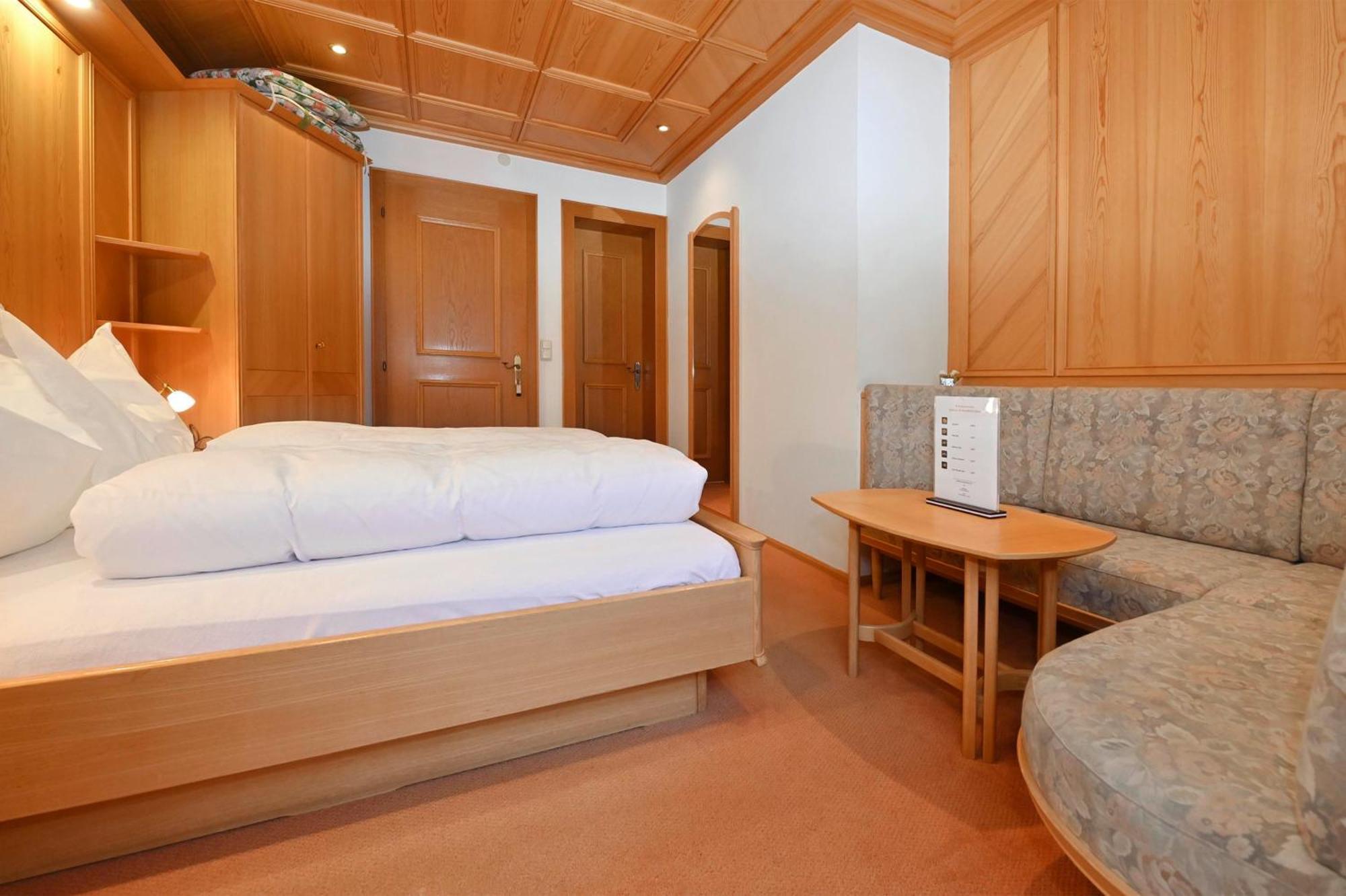 Gaestehaus Rundblick シュルンス エクステリア 写真