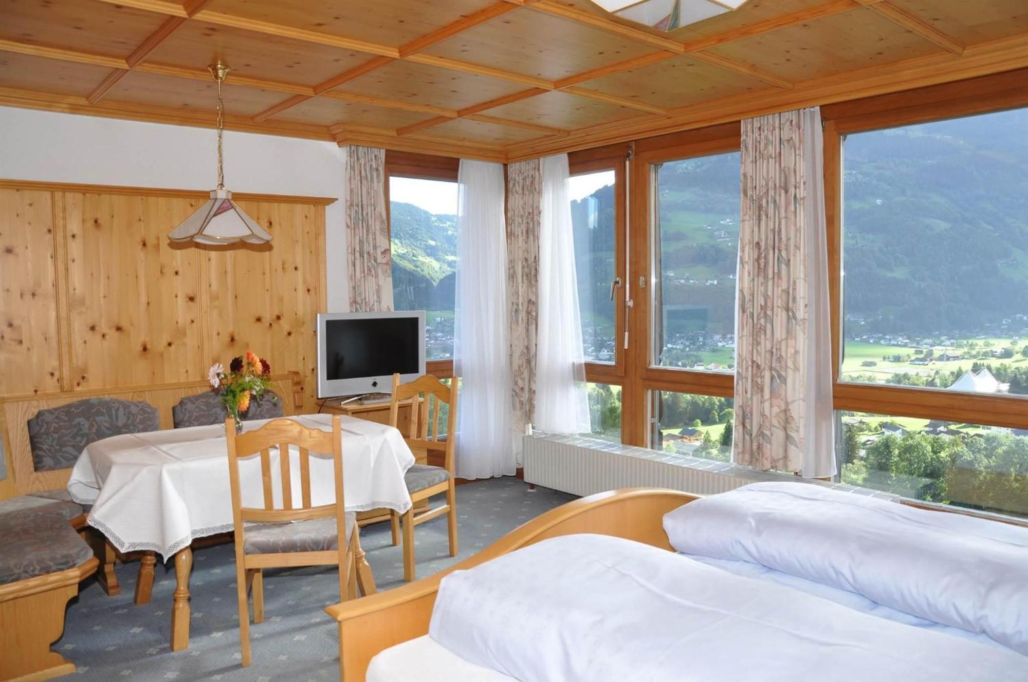 Gaestehaus Rundblick シュルンス エクステリア 写真