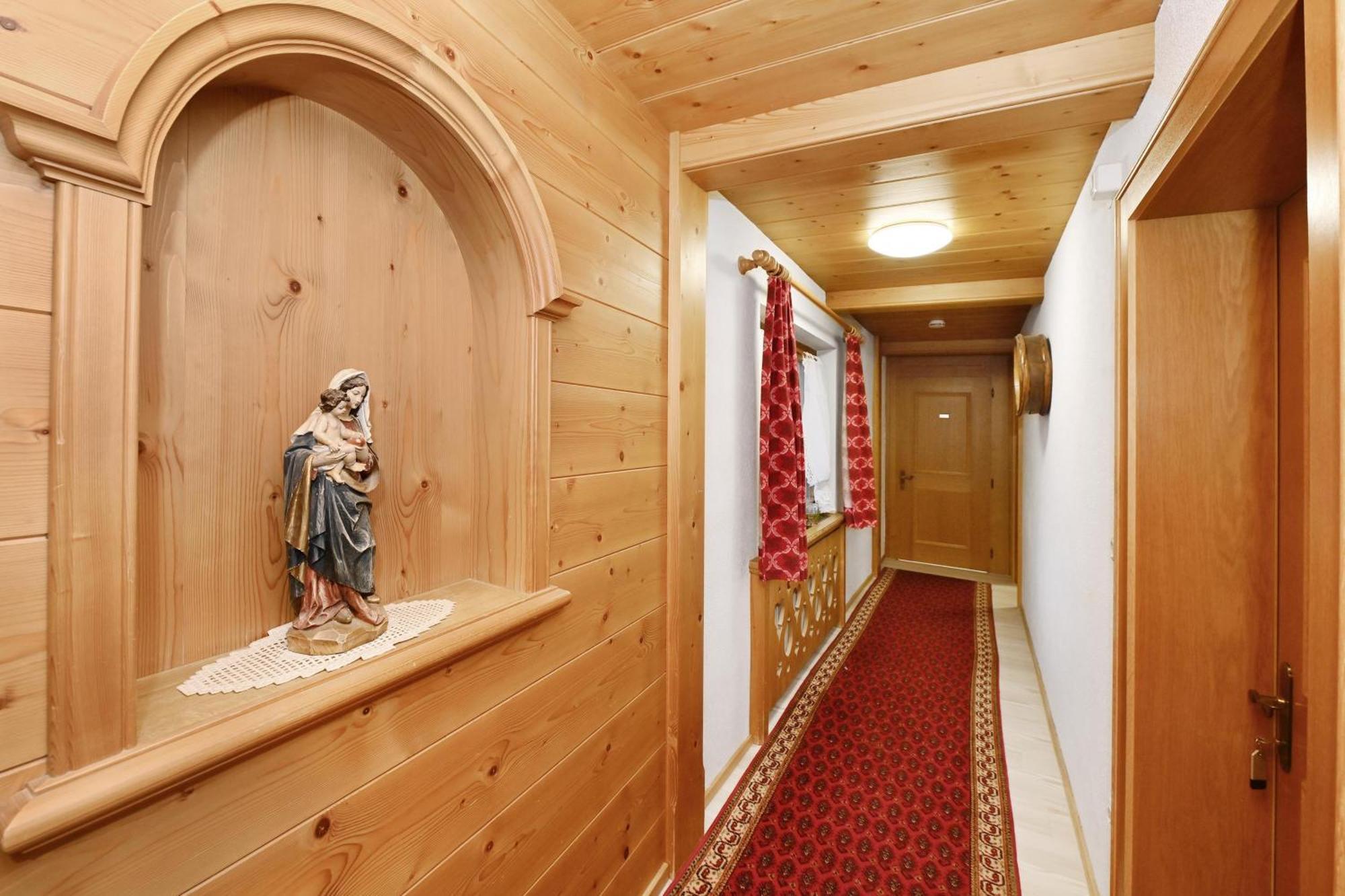 Gaestehaus Rundblick シュルンス エクステリア 写真