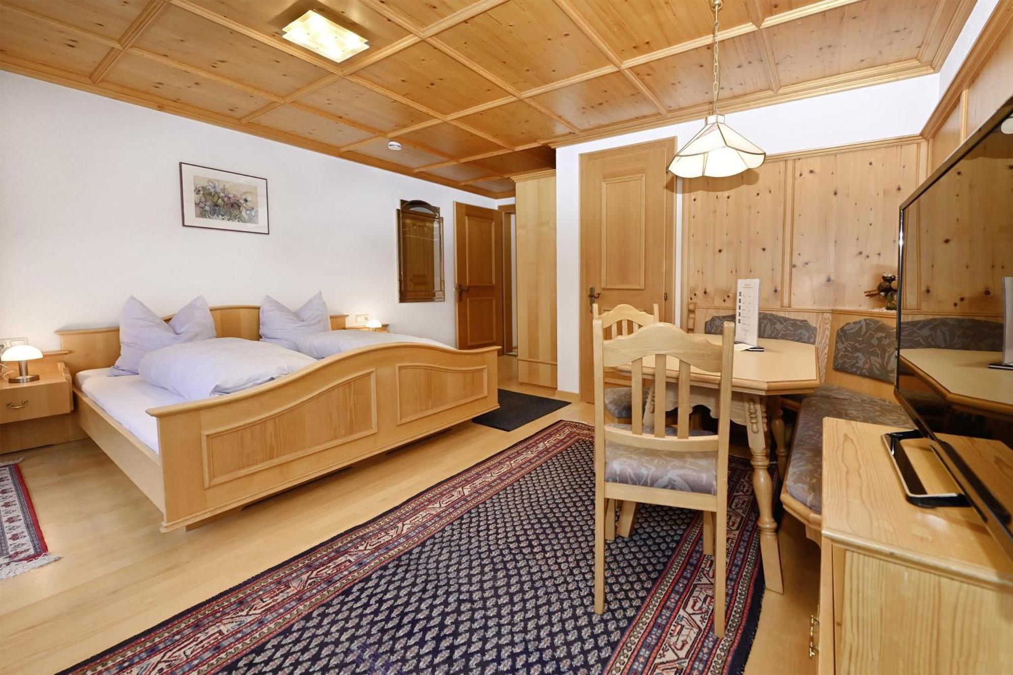 Gaestehaus Rundblick シュルンス エクステリア 写真